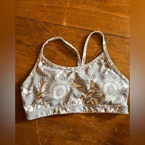 Lululemon sports bra